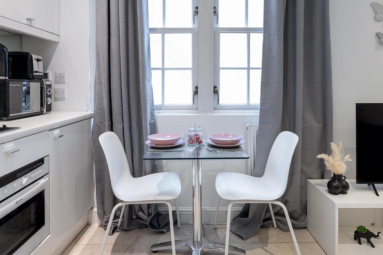 10 Min Walk Oxford St - Hyde Park Apartamento Londres Exterior foto